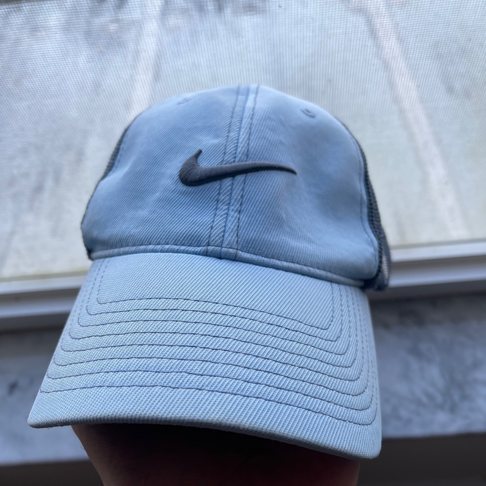 NIKE HAT 🧢